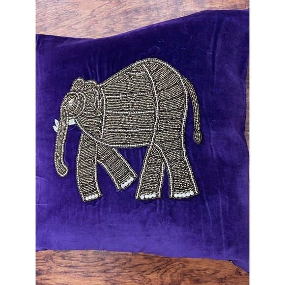 Decorative Embellished Pillow 18 X 18 In Purple Velvet Beads & Rhinestone - Picture 4 of 6